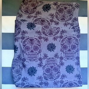 New, no tags LuLaRoe very rare Day of the Dead Leggings. T/C